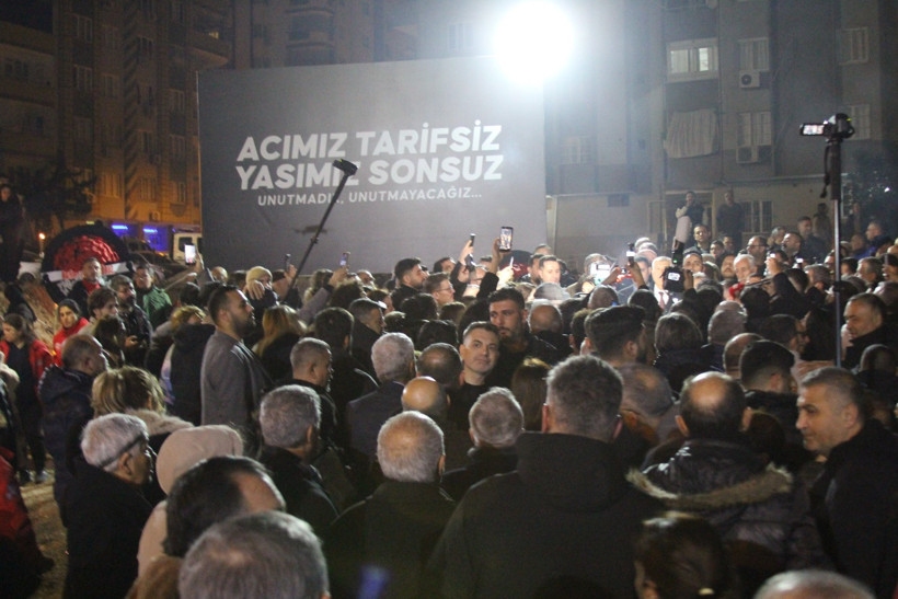 Zeydan Karalar'ın ilk işi anma t&ouml;renlerine katılmak oldu - Resim : 4