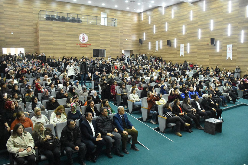 Yeşilçam'ın Kraliçesi Hülya Koçyiğit Akdamar'da: İlk kez geldim, aşık oldum - Resim: 13