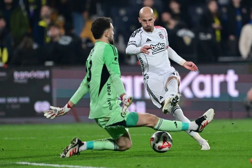 Fenerbahçe’de büyük deprem: Tedesco kara kara düşünüyor - Resim: 8