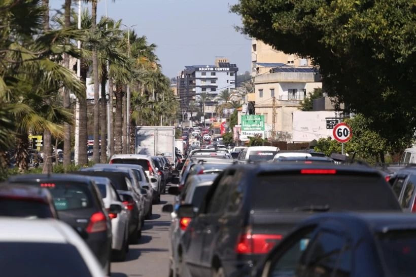 İsrail bombalamıştı... Lübnan'da binlerce insan evlerini terk ediyor - Resim: 1