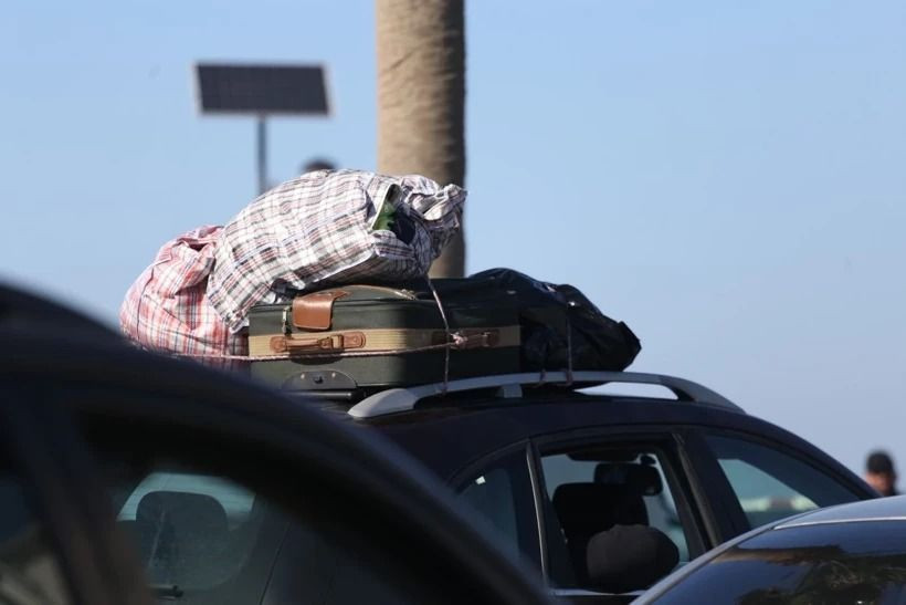 İsrail bombalamıştı... Lübnan'da binlerce insan evlerini terk ediyor - Resim: 14