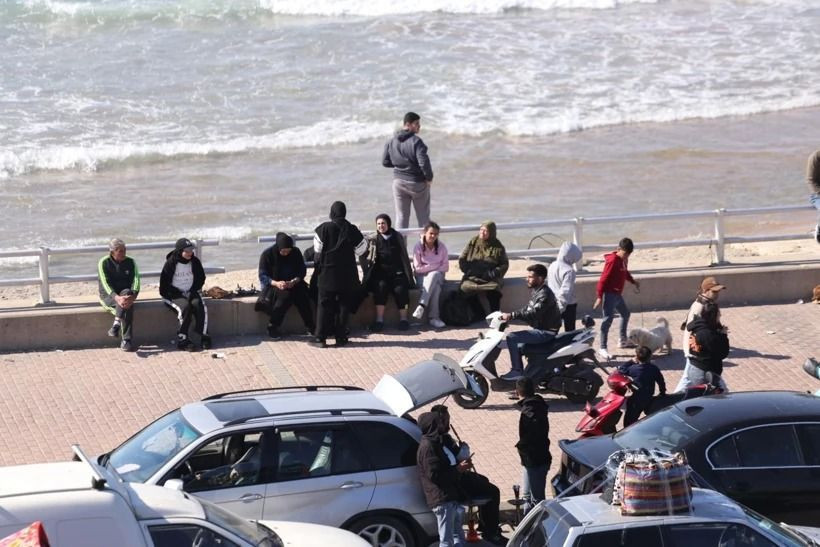 İsrail bombalamıştı... Lübnan'da binlerce insan evlerini terk ediyor - Resim: 12