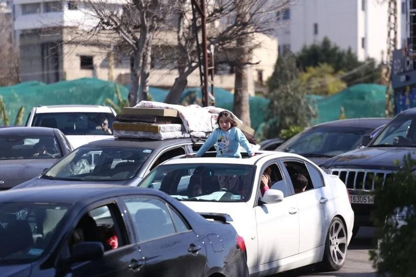 İsrail bombalamıştı... Lübnan'da binlerce insan evlerini terk ediyor - Resim: 5