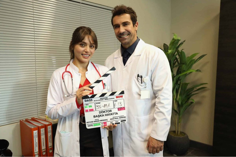 Doktor Başka Hayatta’nın Elif’i Sıla Türkoğlu'nun paylaşımı güldürdü: Komik nöbet mesajı - Resim: 5