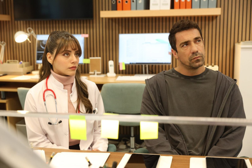 Doktor Başka Hayatta’nın Elif’i Sıla Türkoğlu'nun paylaşımı güldürdü: Komik nöbet mesajı - Resim: 4