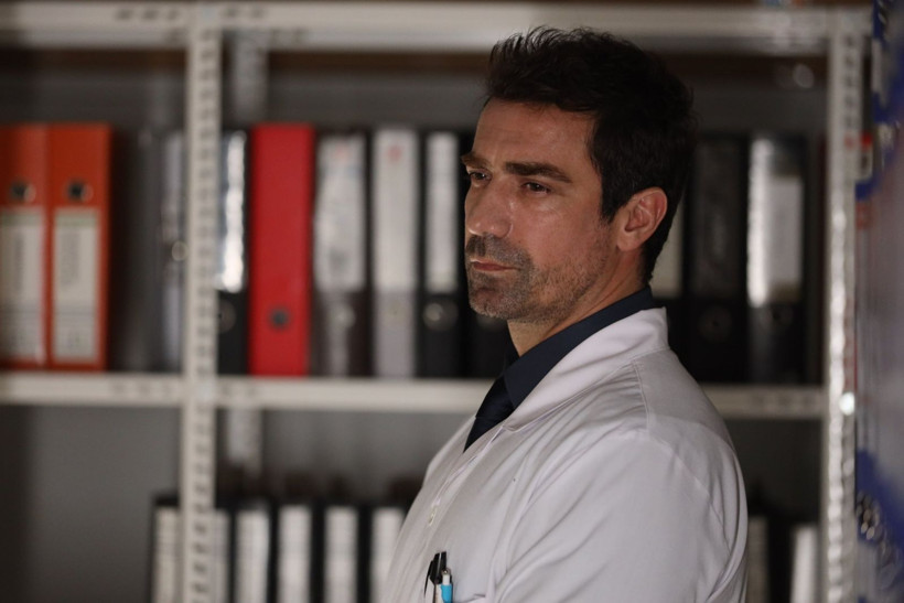 Doktor Başka Hayatta’nın Elif’i Sıla Türkoğlu'nun paylaşımı güldürdü: Komik nöbet mesajı - Resim: 1