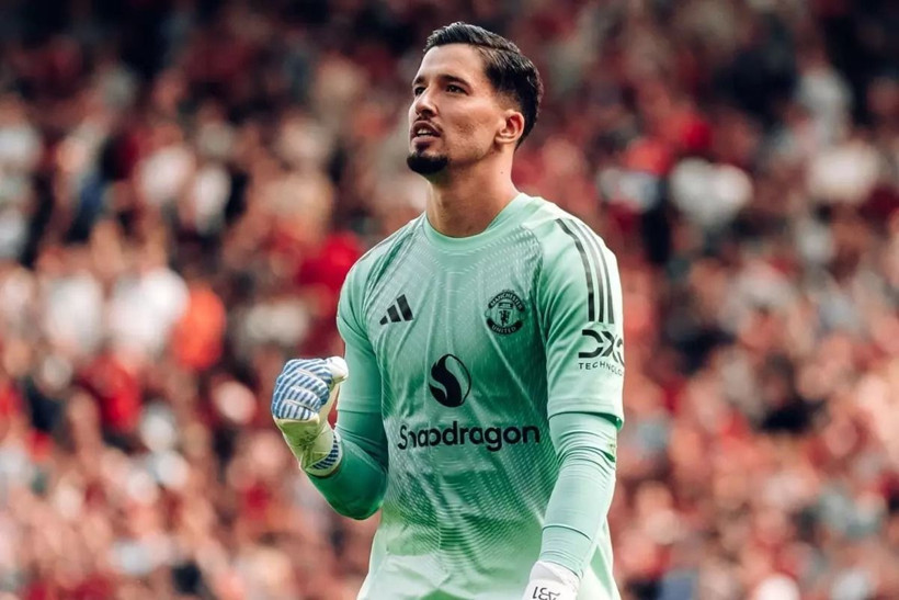 Süper Lig devi Altay Bayındır transferinde Beşiktaş'a rakip oldu - Resim: 7