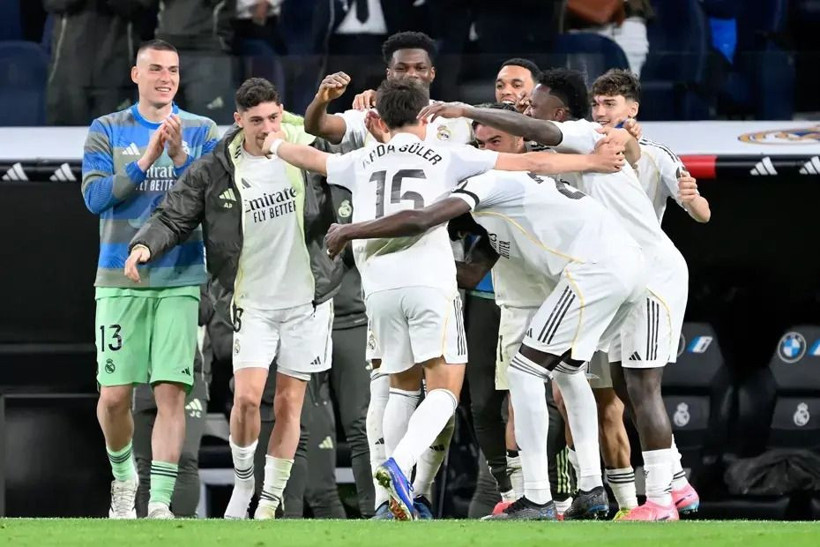 Türkiye maçı öncesi Romanya'yı Arda Güler korkusu sardı: Manşetlere taşıdılar - Resim: 1