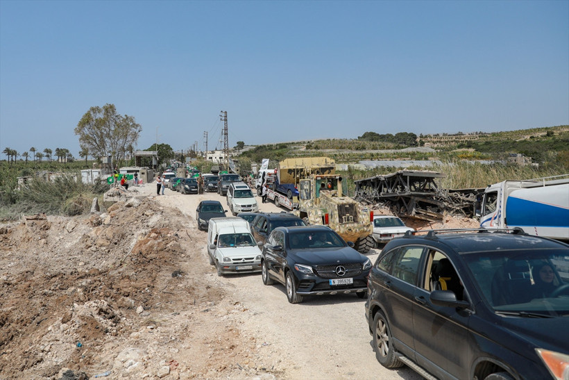 İsrail'le 10 günlük ateşkes ilan edildi Lübnanlılar güneydeki evlerine dönüyor - Resim : 2