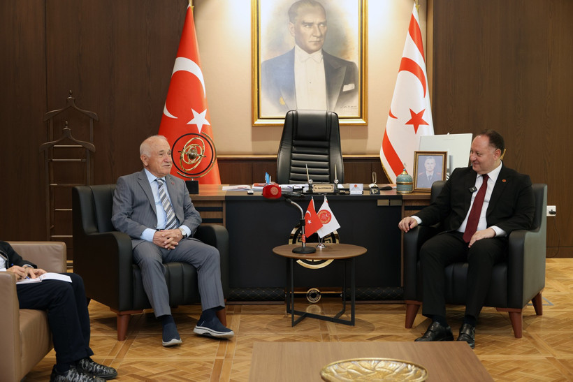 Eski TBMM Başkanı Cemil Çiçek’ten KKTC'ye ziyaret - Resim : 1