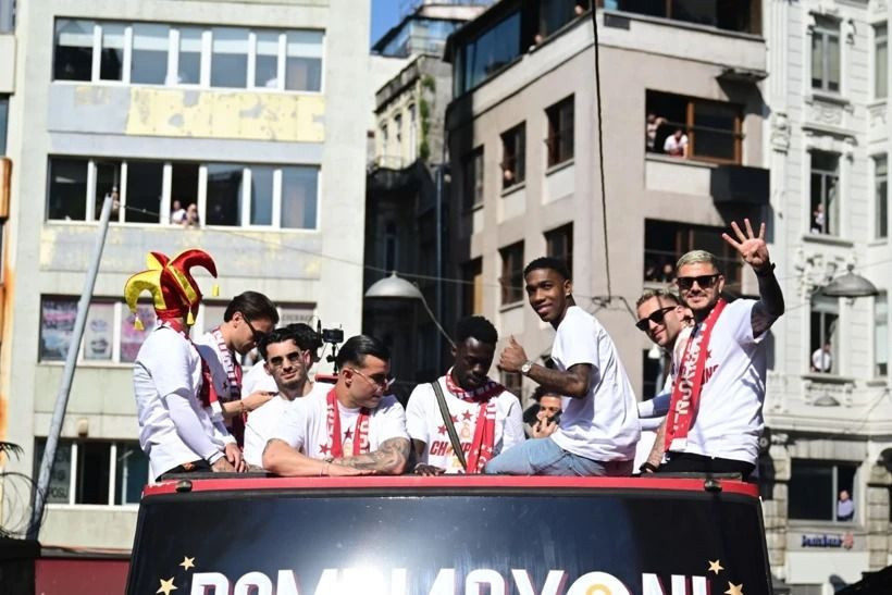 Galatasaray'da şampiyonluk kutlamaları - Resim: 11