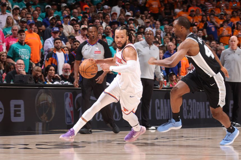 NBA’de finalin ilk raundunu Knicks aldı: Tarih yazmaya 3 maç kaldı - Resim : 1