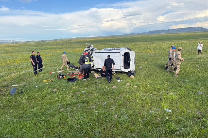 Erzurum’da trafik kazası: Biri bebek 3 ölü; 4 yaralı - Resim : 1