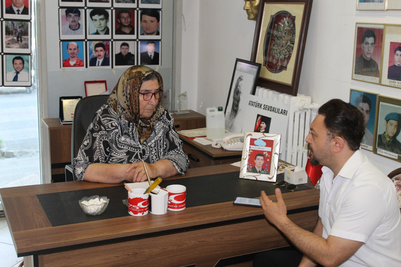 Pakize Akbaba, YENİÇAĞ’a konuştu: Öcalan’a umut hakkı bizi evladımızın şehit olmasından daha çok üzdü... Şehide kelle diyene ne güveneceğim? - Resim : 4