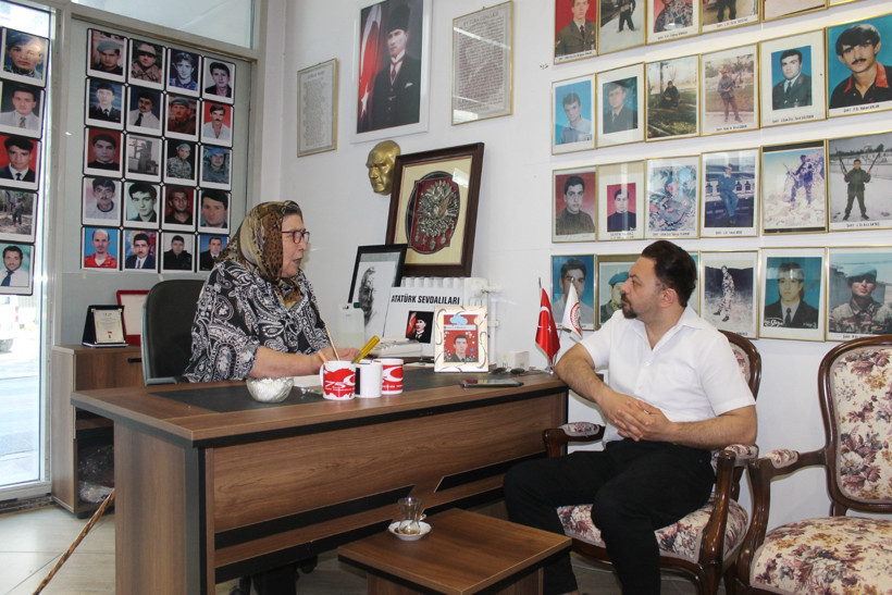 Pakize Akbaba, YENİÇAĞ’a konuştu: Öcalan’a umut hakkı bizi evladımızın şehit olmasından daha çok üzdü... Şehide kelle diyene ne güveneceğim? - Resim : 6