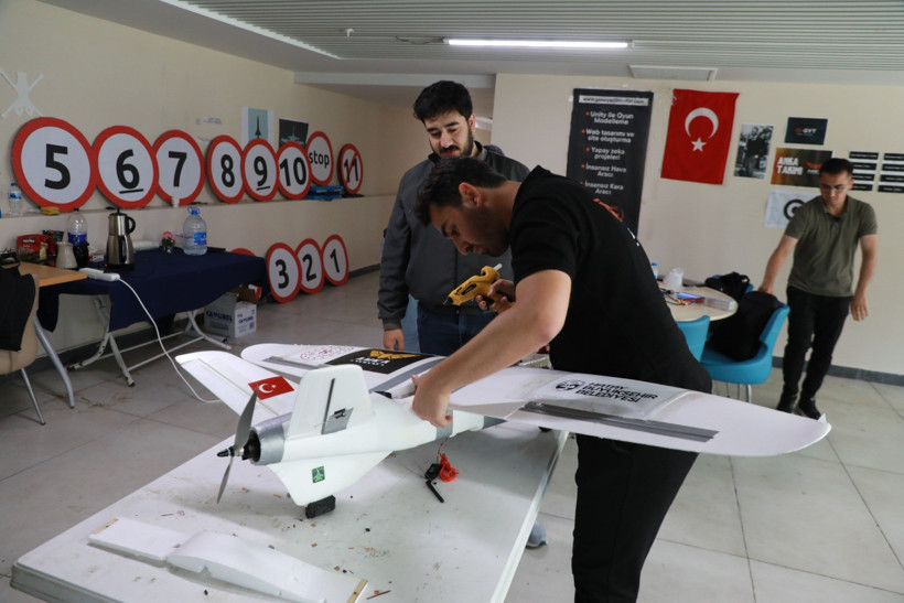 Öğrencilerin geliştirdiği ANKA İHA'ya jüriden tam not - Resim : 1