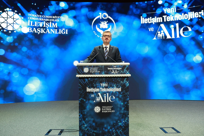 İletişim Başkanı Duran'dan dijital çağ uyarısı: Aileler en stratejik gücümüz - Resim : 1