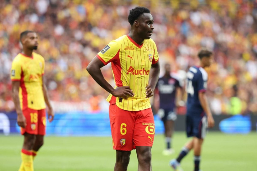 Galatasaray'dan savunmaya dev hamle: Avrupa devleriyle yarışa girdi - Resim: 7