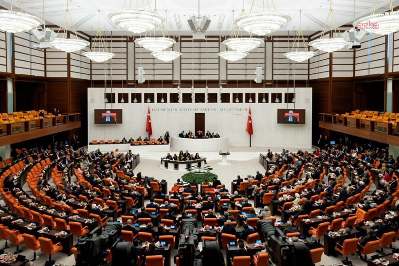 TBMM'de yoğun mesai: IBAN düzenlemesi, emekli aylığı, öğrenci affı masada - Resim : 1