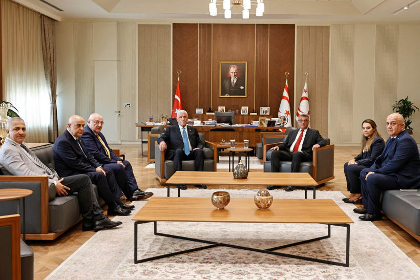 Müsavat Dervişoğlu’ndan Kıbrıs çıkarması: Erhürman'a sürpriz ziyaret - Resim : 2