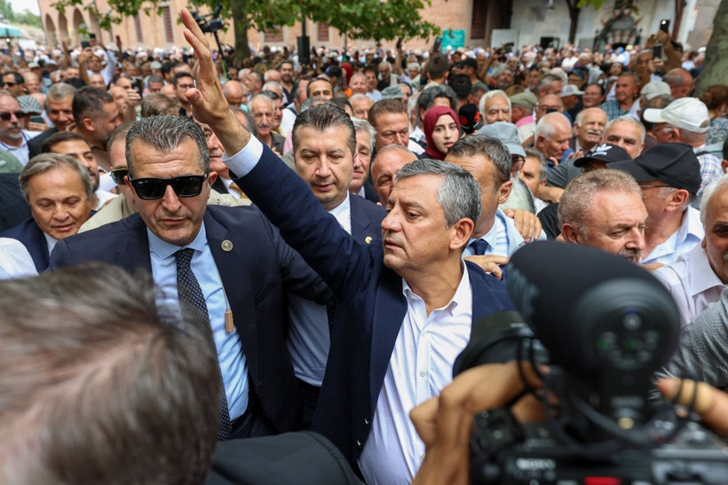 Özgür Özel Yeni Parti'nin genel başkanı seçildi: Özel'in A takımı belli oldu - Resim : 3