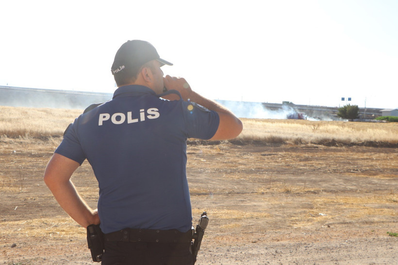 Karaman'da otluk alanda yangın paniği: Alevler rüzgarla bir anda büyüdü - Resim : 3