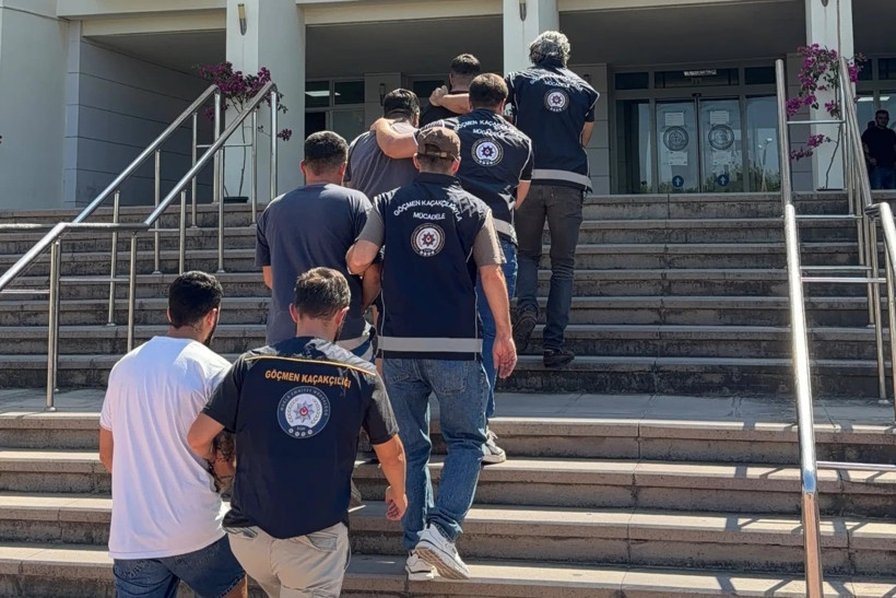 Bodrum ve Marmaris'te göçmen kaçakçılığı operasyonu: 5 kişi tutuklandı - Resim : 1