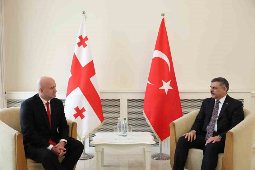 Türkiye ve Gürcistan'dan ortak operasyon: Kırmızı bültenle aranıyorlardı - Resim : 1