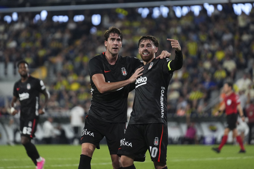 Sezonun ilk derbisinde Beşiktaş geriden gelip kazandı: 3 puan Beşiktaş'ın - Resim : 4