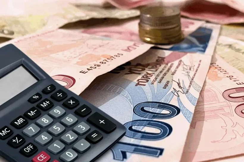 Avrupa'nın köklü kulübüne mali kriz vurdu: Yöneticiler artık metroya biniyor - Resim: 9