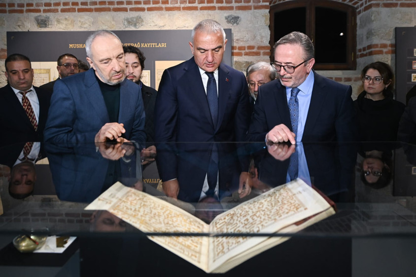 Kâbe’de imzası olan Türk hattattan milletine paha biçilmez armağan - Resim : 1
