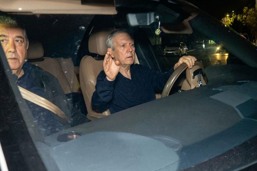 İsmail Kartal Kavacık’ta, Aziz Yıldırım Samandıra çıkışında kaza yaptı - Resim : 2