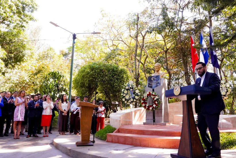 El Salvador’da Atatürk’lü Türkiye Parkı törenle açıldı - Resim: 7