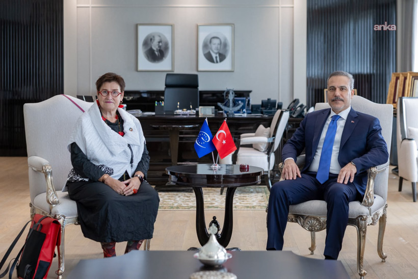 Bakan Fidan, AKPM Başkanı Bayr'ı kabul etti - Resim : 1