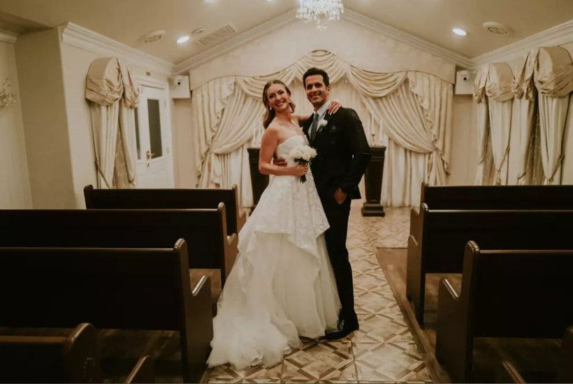 Ayrılık da Sevdaya Dahil’in Neslihan’ı Yasemin Kay Allen eski FBI Ajanı Erdal Kaya ile Las Vegas’ta sessiz sedasız evlendi: Gelinliği tam not aldı... - Resim: 2