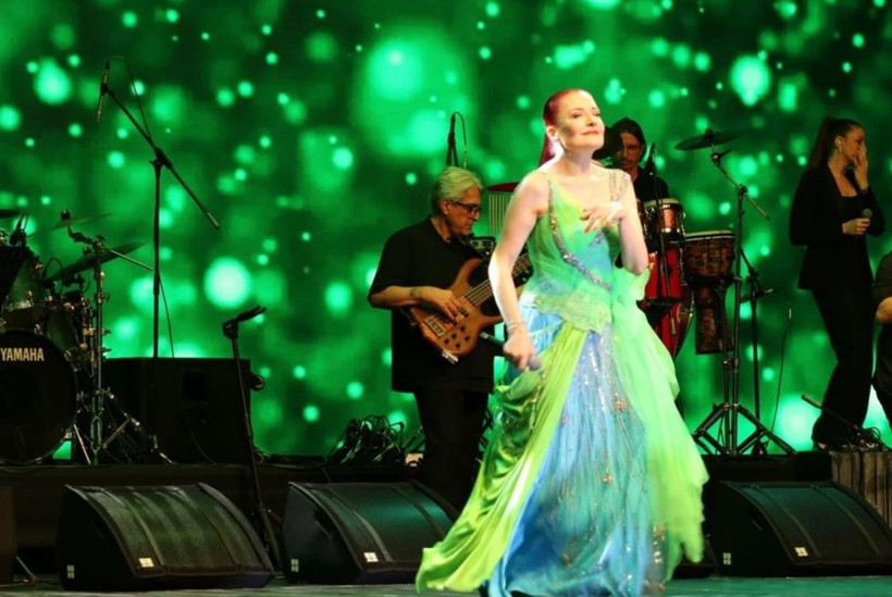 Candan Erçetin’den şaşırtan itiraf: Kiramı ödemek için şarkıcı oldum - Resim : 1