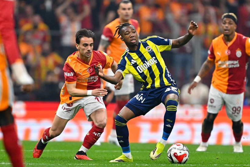 beIN Trio'da derbinin hakemine büyük fırça: Hakemi sahaya gömdüler - Resim: 5