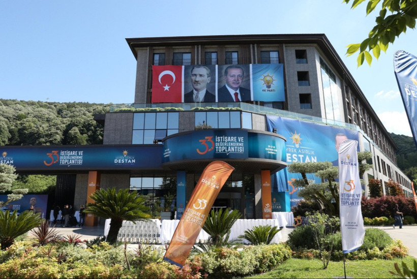 AK Parti’nin kampı için otelini açtı ve ödülünü kaptı - Resim : 2