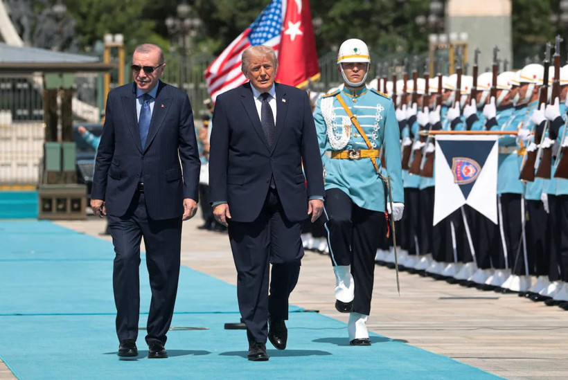 Türkiye’den dönerken son anda binmemişti: Trump’ın uçak değişikliğinin nedeni açığa çıktı - Resim : 3