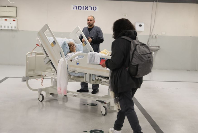 Tel Aviv'de savaş alarmı: Hastalar otoparklara taşındı - Resim: 11