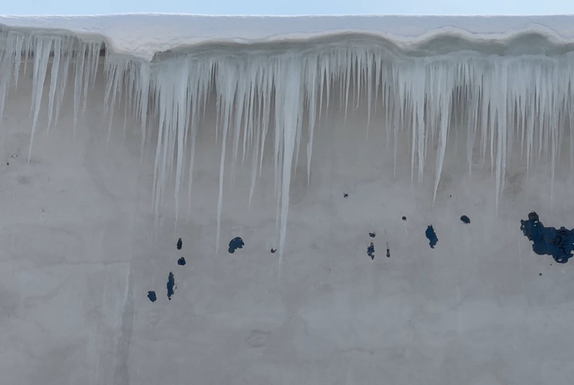 Buz sarkıtlarının boyu 1 metreyi aştı - Resim : 2