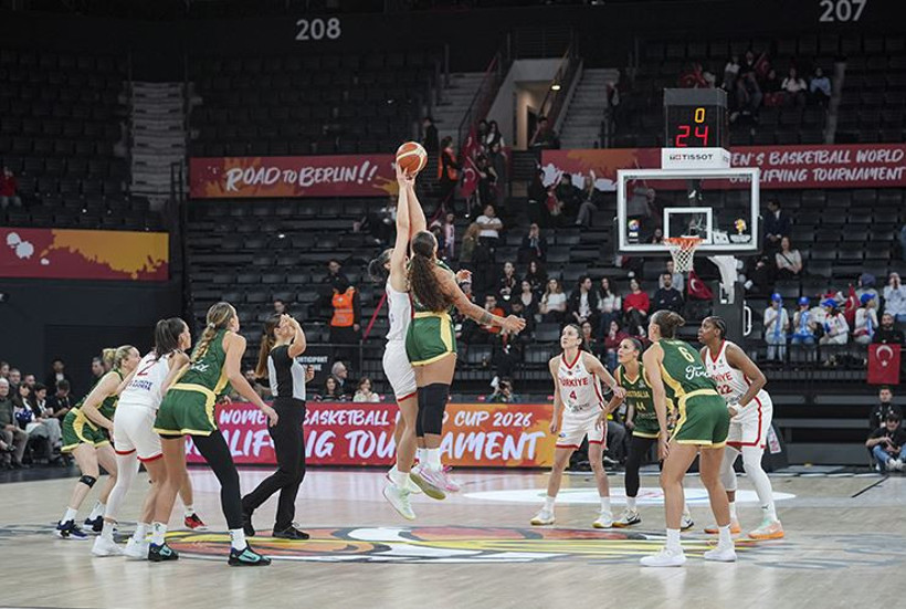 Potada nefes kesen maç: A Milli Kadın Basketbol Takımı, Avustralya'ya mağlup oldu - Resim : 1