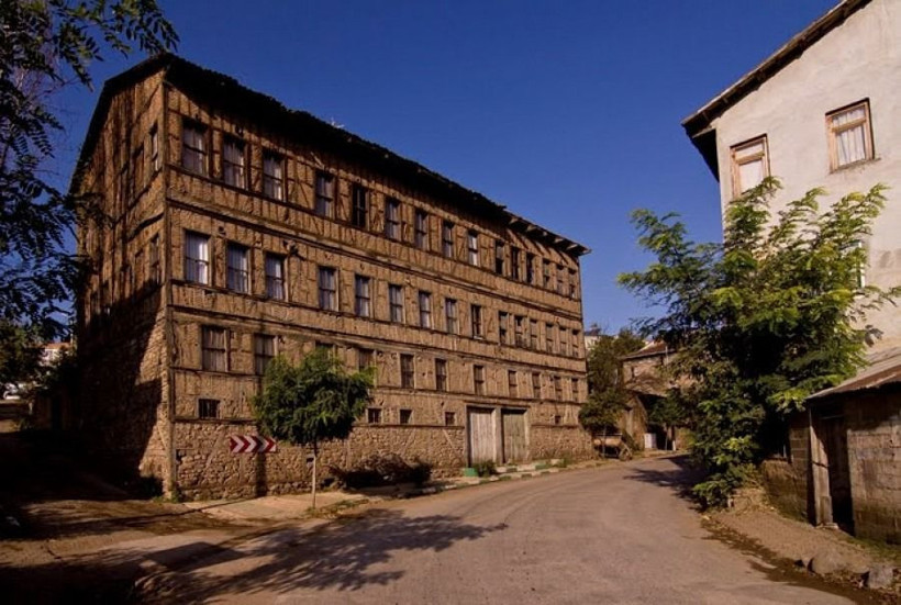Kurtuluş Savaşı’nı atlattı: 150 yıllık tarihi binanın hikâyesi görenleri şaşırtıyor - Resim: 2