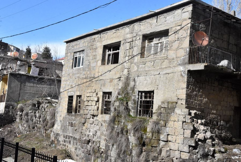 Bitlis’in hafızası tek tek siliniyor: Mirasçılar çok acil çözüm bekliyor - Resim: 1
