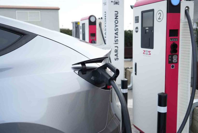 Sanayinin yolunu unutturuyorlar: En dayanıklı elektrikli otomobiller belli oldu - Resim: 13