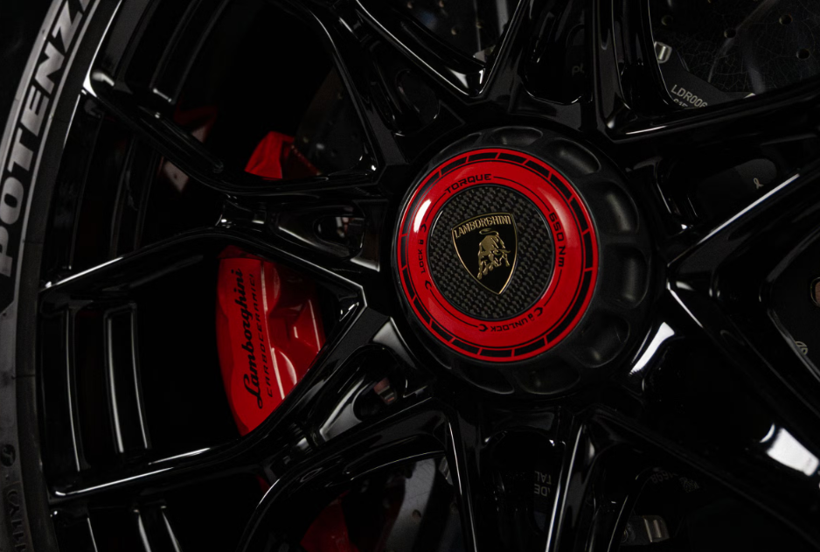 Lamborghini sınırlı sayıda üretti: En hızlı modelin fiyatı dudak uçuklattı - Resim: 6