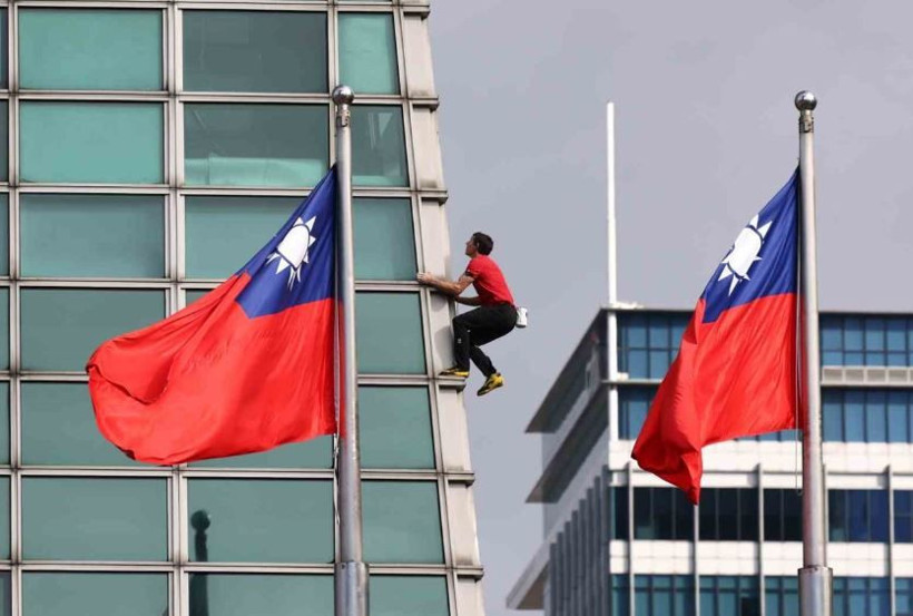 Serbest tırmanışta yeni rekor: Alex Honnold Taipei 101’e tırmandı - Resim: 6