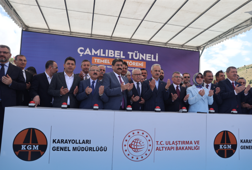 O geçitteki 13 keskin viraj tarih oluyor: Sürücülerin kabusu olan yol 5 dakikaya inecek - Resim: 8