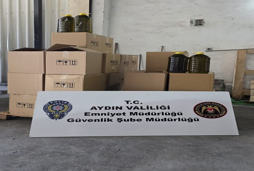 Piyasa değeri 2 milyon TL: Tonlarca tağşiş yağ ve zeytin yakalandı - Resim : 1