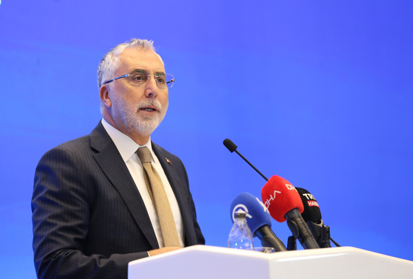 Çalışma Bakanı Işıkhan'dan Antalya'da istihdam ve teşvik açıklaması - Resim : 1